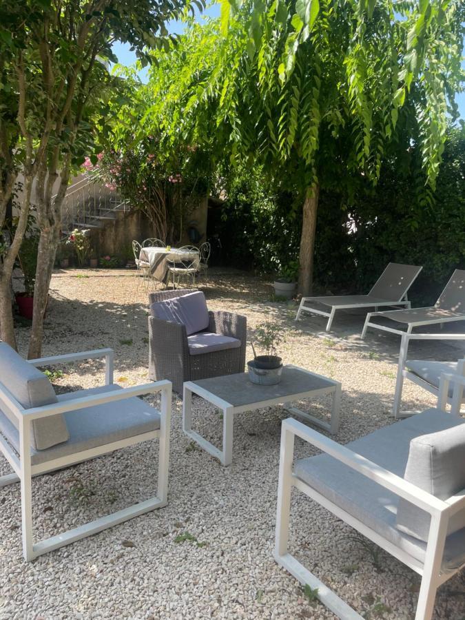 Appartement Avec Jardin En Ville LʼIsle-sur-la-Sorgue Zewnętrze zdjęcie